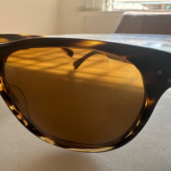 OLIVER PEOPLES/  Tortoise Shell Sunglasses/ Polarized main image 14